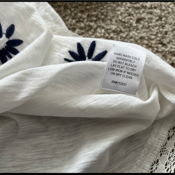 Magnolia Boutique - V Neck embroidered empire top - Picture 5 of 6